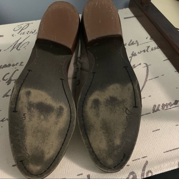 Sam Edelman Petty Suede Ankle Bootie size US 7.5
Colour Putty - Picture 4 of 4